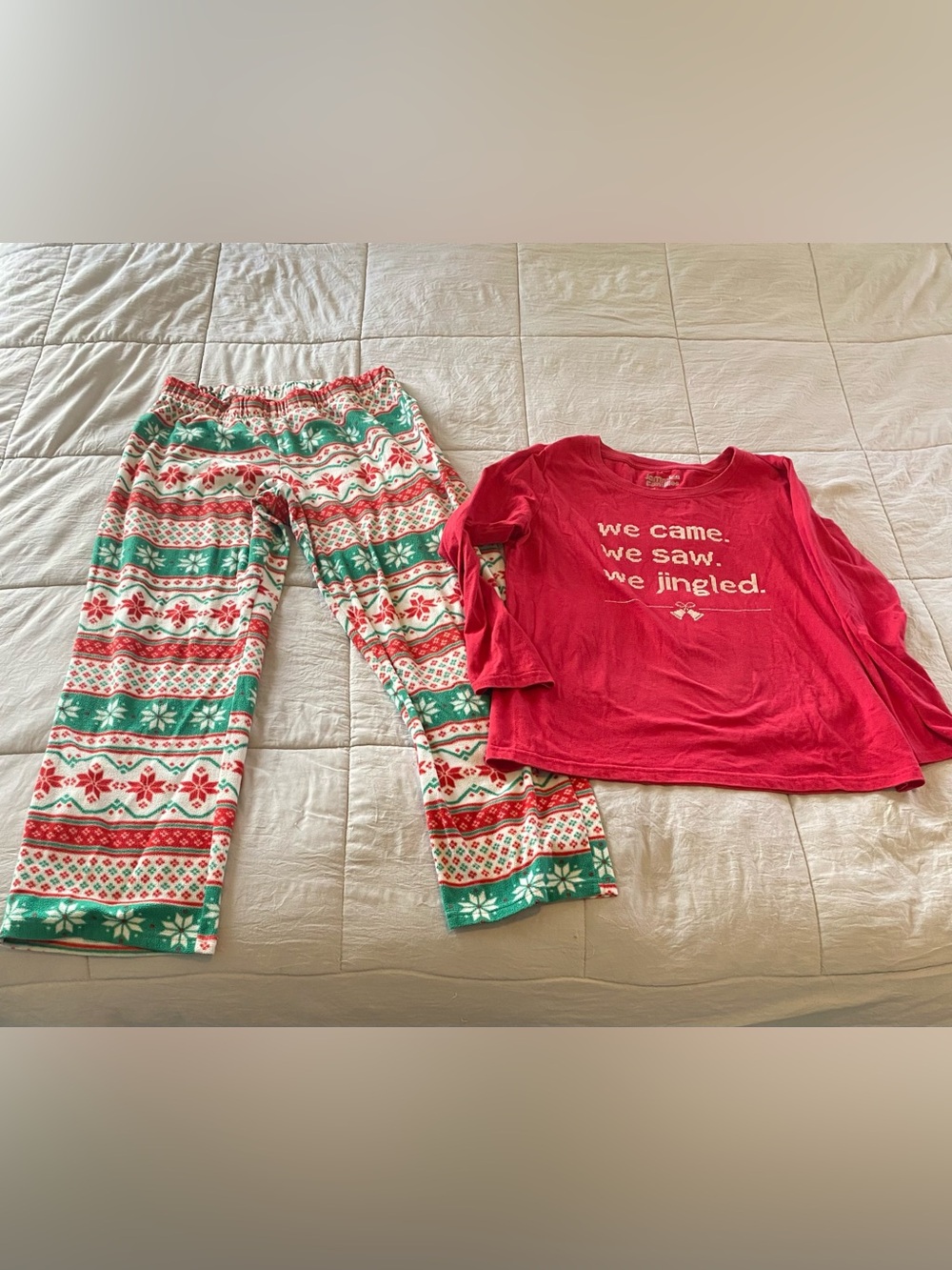 Women’s Holiday Pajama Set - Red & Green